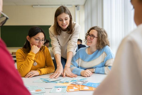 Certificat en accrochage scolaire et social
