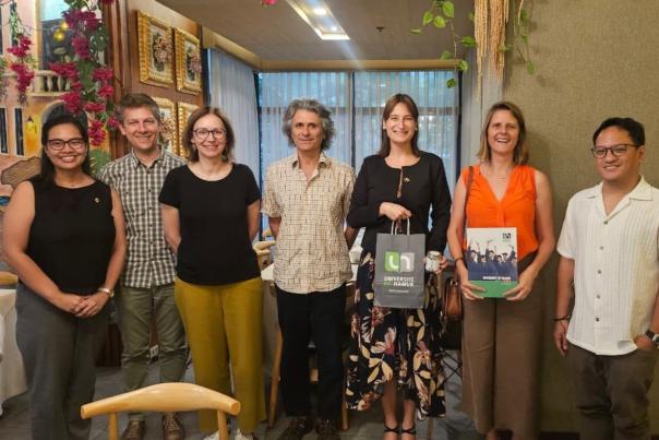 Stéphane Leyens et Sabine Henry à l'Ambassade belge des Philippines