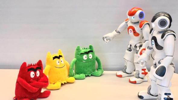 Robots et peluches pour enfants