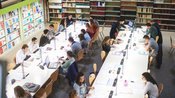 esprit-critique-etudiants