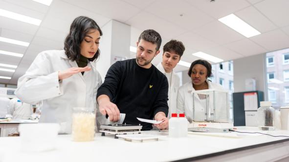 Master en sciences pharmaceutiques - labo