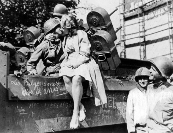 Le baiser du GI en septembre 1944