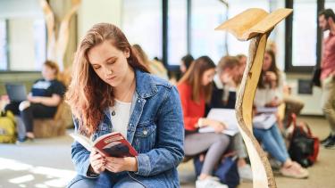 Bachelier en langues et lettres françaises et romanes