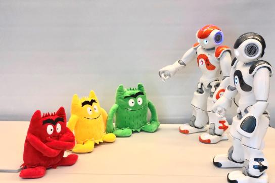 Robots et peluches pour enfants