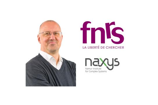 Photo d'Elio Tuci avec les logos FNRS et naXys
