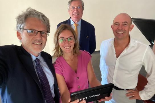 Axel Tixhon et les partenaires du projet inaugurent l’HistoPad à la Citadelle de Dinant