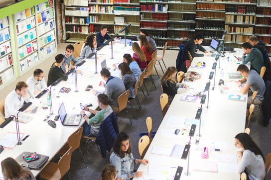esprit-critique-etudiants
